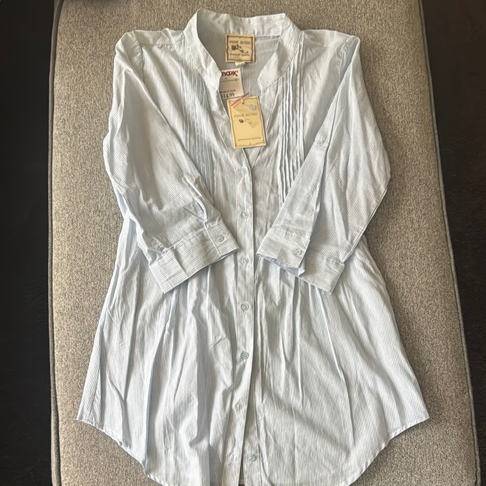 Pink Rose Women’s Light Blue Striped Button-Up Shirt NWT. Non-Smoking